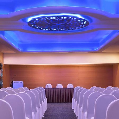 Le Meridien Bangalore Luaran gambar