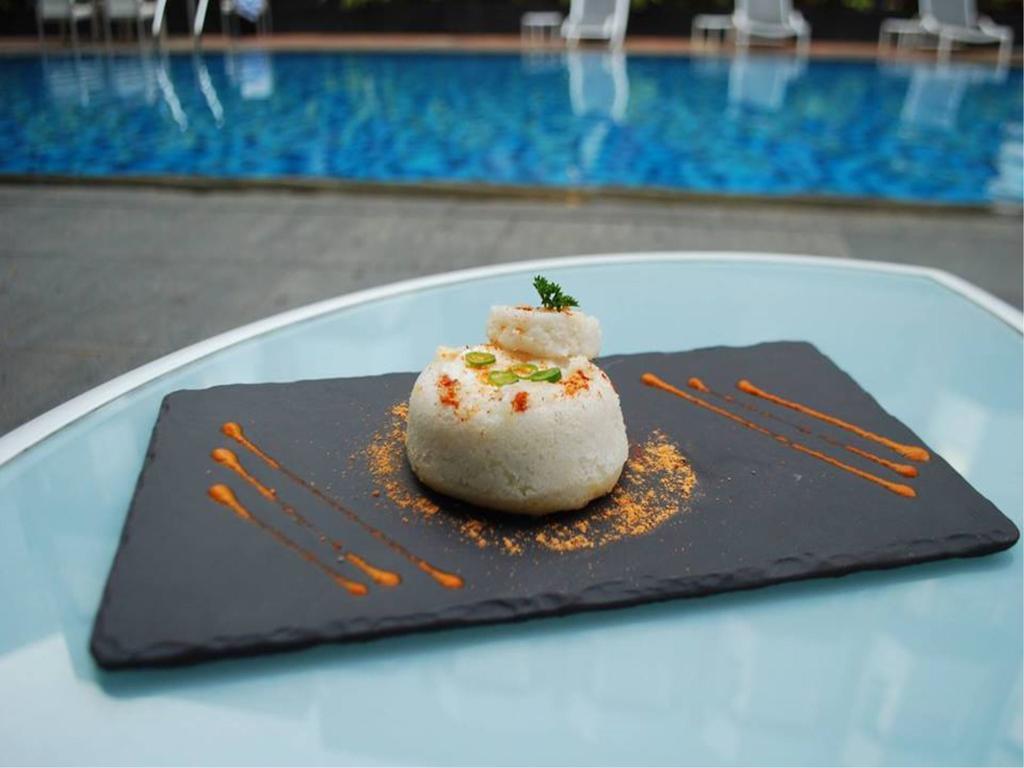 Le Meridien Bangalore Luaran gambar