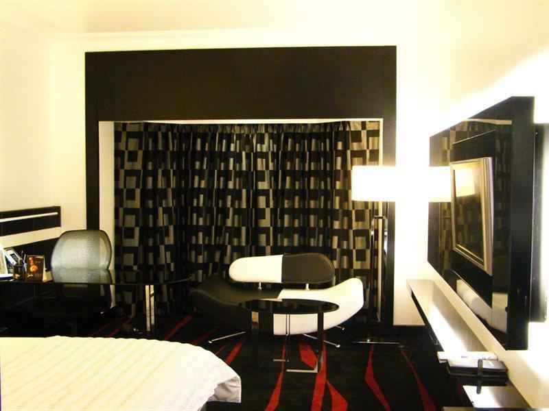 Le Meridien Bangalore Luaran gambar