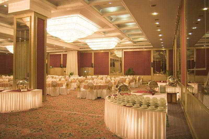 Le Meridien Bangalore Luaran gambar