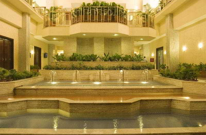 Le Meridien Bangalore Luaran gambar